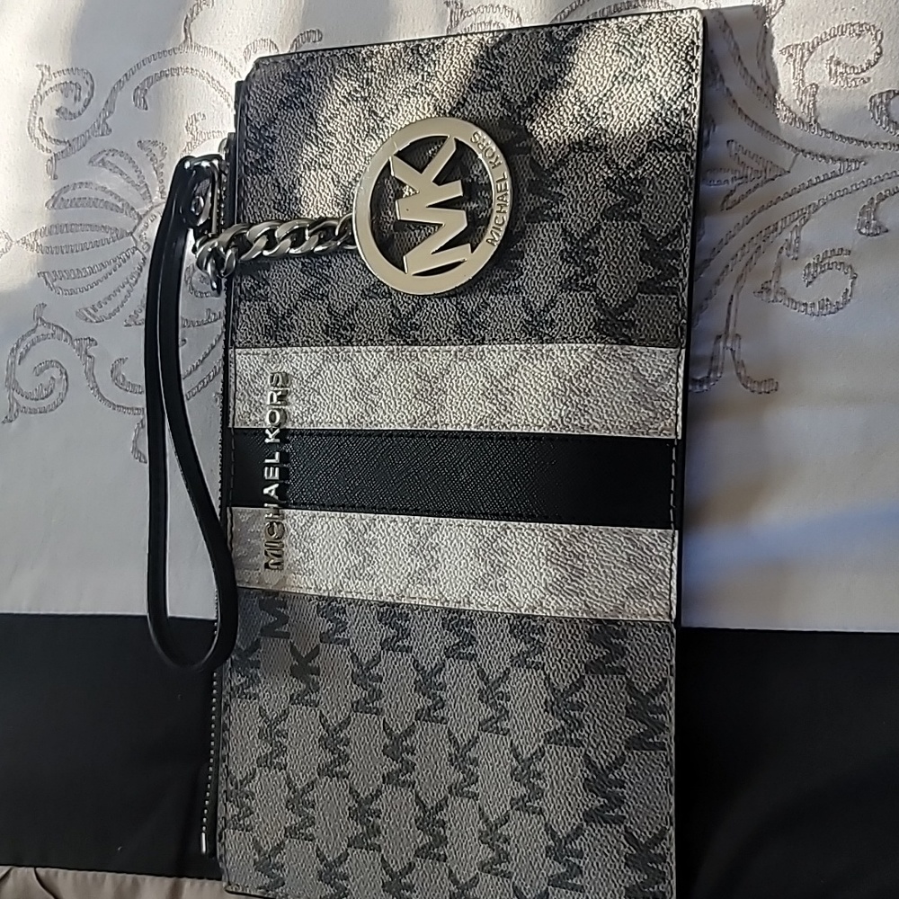 MK Center Stripe Signature Clutch